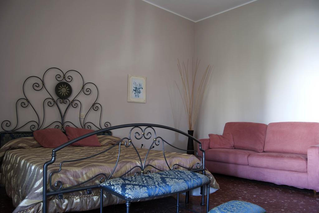 B&B Coste Del Salento 산 피에트로 베노티코 객실 사진